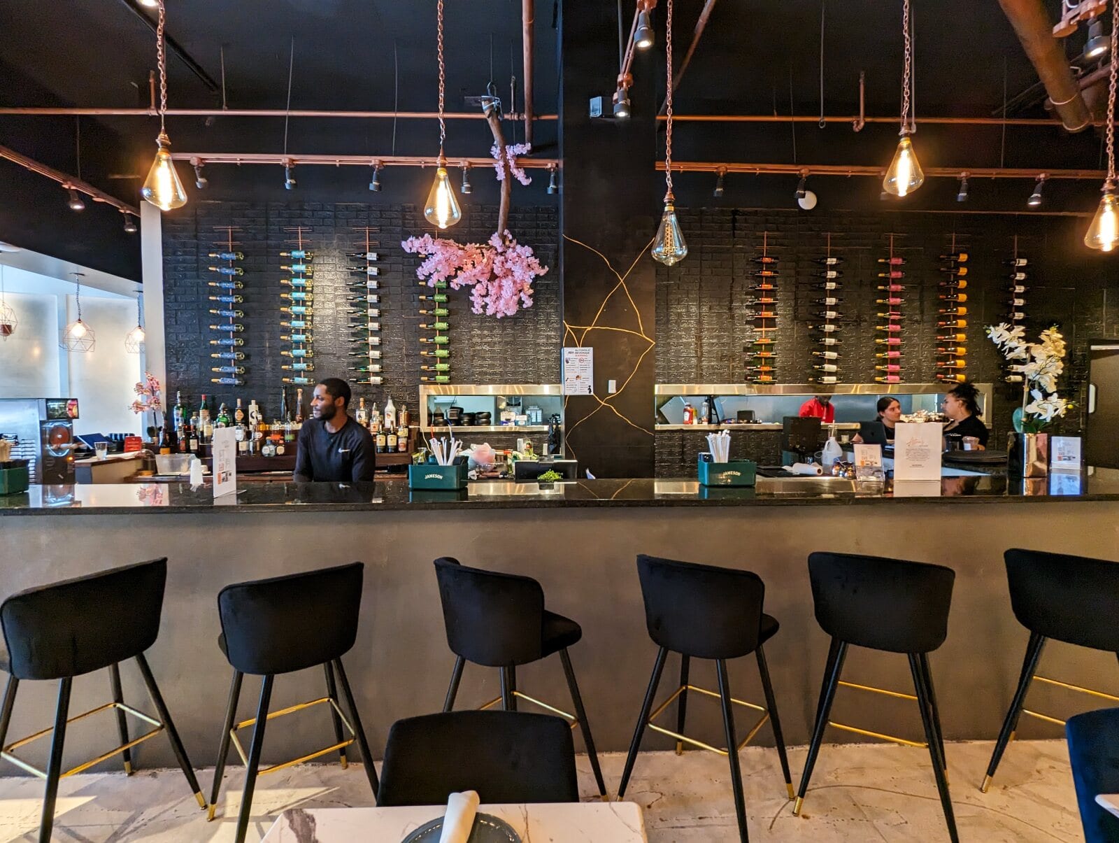Astoria's Kitchen Review